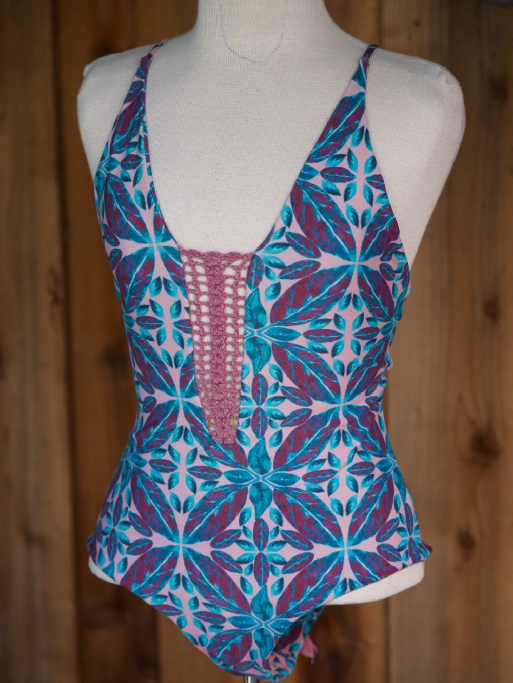 Posh Pua Lani One Piece Crochet Purple Pink & Blue Leaf Print Swimsuit Woman's L